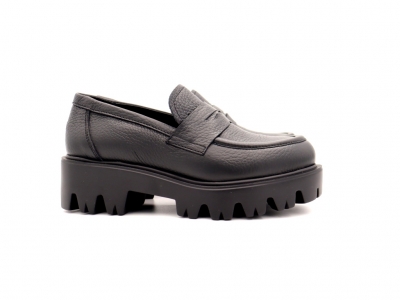 Pantofi femei Lui Shoes, cod 2P436, seria LORI, negru, piele naturala