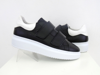 Pantofi sport femei Lui.Gi, cod 2A333, seria CITY, negru, piele naturala